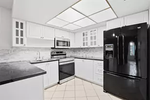 50 Matador Ln, Davie, FL 33324 - Photo 9