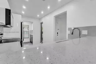 8036 NW 41 Ct, Sunrise, FL 33351 - Photo 7