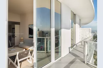275 SW 6th St #2006, Miami, FL 33130 - Photo 5