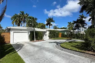 935 Lincoln St, Hollywood, FL 33019 - Photo 1