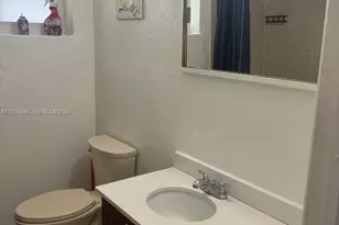 1170 NW 90th St, Miami, FL 33150 - Photo 7
