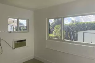 1170 NW 90th St, Miami, FL 33150 - Photo 17