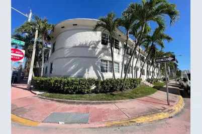 8345 Byron Ave #1, Miami Beach, FL 33141 - Photo 1
