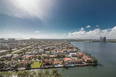 1000 W Island Blvd #1812, Aventura, FL 33160 - Photo 5