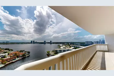 1000 W Island Blvd #1812, Aventura, FL 33160 - Photo 7
