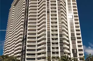 1000 W Island Blvd, Aventura, FL 33160 - Photo 33