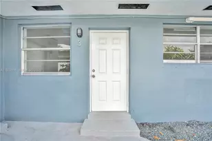 15991 NE 18th Pl, North Miami Beach, FL 33162 - Photo 11