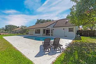 5621 Carriage Ln, Davie, FL 33331 - Photo 31