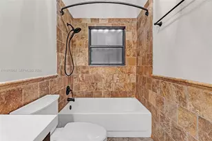 5621 Carriage Ln, Davie, FL 33331 - Photo 27