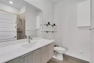 7925 NW 104th Ave, Doral, FL 33178 - Photo 23