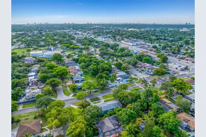 12090 NW 12th Ave, North Miami, FL 33168 - Photo 15