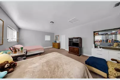 12090 NW 12th Ave, North Miami, FL 33168 - Photo 41