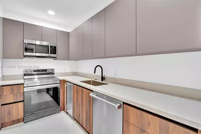 2311 SW 108th Ter, Davie, FL 33324 - Photo 27