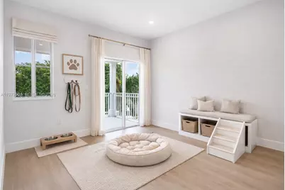 354 NE 35th Ave, Homestead, FL 33033 - Photo 7