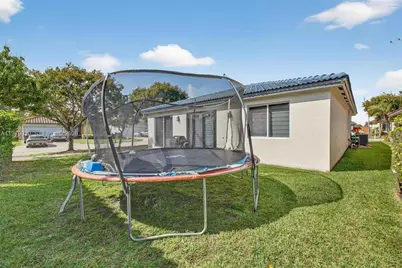 21143 SW 92nd Pl, Cutler Bay, FL 33189 - Photo 41