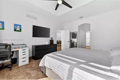 21143 SW 92nd Pl, Cutler Bay, FL 33189 - Photo 29