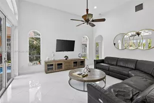 1221 NW 141st Ave, Pembroke Pines, FL 33028 - Photo 19