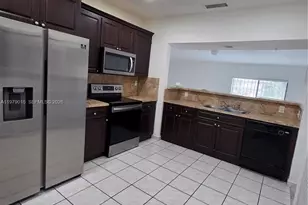 7439 SW 106th Ct, Miami, FL 33173 - Photo 9