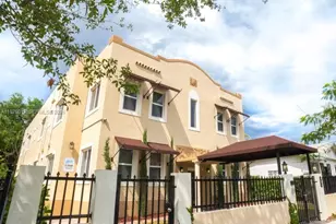 53 NE 49th St, Miami, FL 33137 - Photo 9