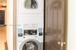 53 NE 49th St, Miami, FL 33137 - Photo 5