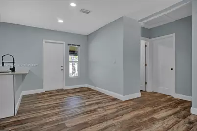 607 SW 9th St, Fort Lauderdale, FL 33315 - Photo 9