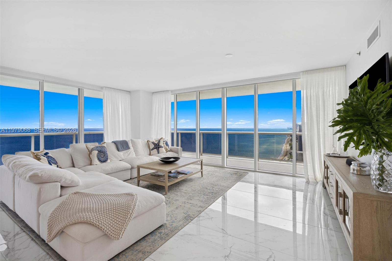 1830 S Ocean Dr #4502 - 1830 S Ocean Dr #4502, Hallandale Beach, FL 33009 Luxury Property | Jose Angel Pina