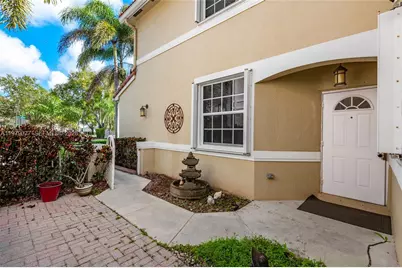 15048 SW 51st St, Davie, FL 33331 - Photo 3