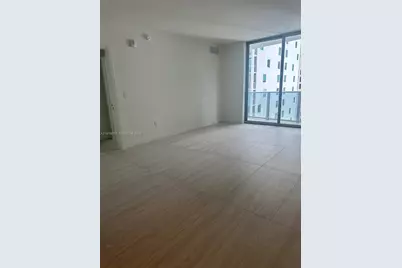 77 SE 5th #2514, Miami, FL 33131 - Photo 3