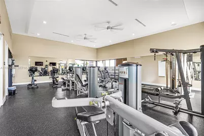 3321 W 105th Pl, Hialeah, FL 33018 - Photo 33