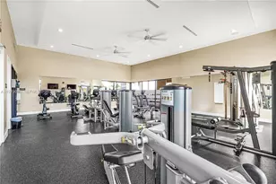 3321 W 105th Pl, Hialeah, FL 33018 - Photo 33