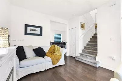 3321 W 105th Pl, Hialeah, FL 33018 - Photo 5