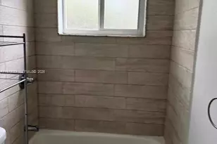 2430 NE 135th St, North Miami, FL 33181 - Photo 21