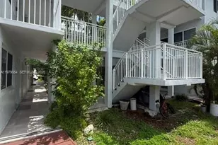 2430 NE 135th St, North Miami, FL 33181 - Photo 29