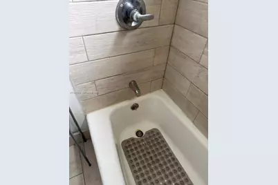 2430 NE 135th St #102, North Miami, FL 33181 - Photo 21