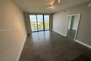 16385 Biscayne Blvd, North Miami Beach, FL 33160 - Photo 5