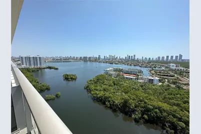 16385 Biscayne Blvd #2716, North Miami Beach, FL 33160 - Photo 1