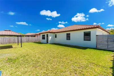 2541 SE 1st St, Homestead, FL 33033 - Photo 47
