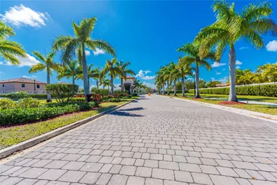 2541 SE 1st St, Homestead, FL 33033 - Photo 63