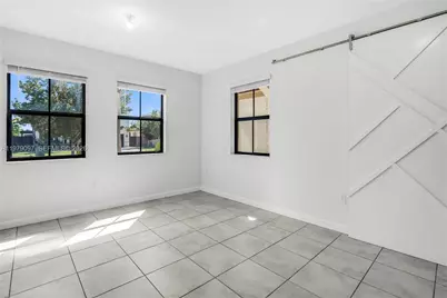 2541 SE 1st St, Homestead, FL 33033 - Photo 13