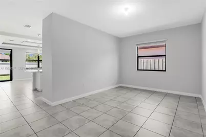 2541 SE 1st St, Homestead, FL 33033 - Photo 11
