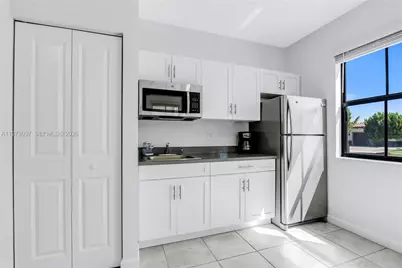 2541 SE 1st St, Homestead, FL 33033 - Photo 37