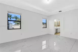 2541 SE 1st St, Homestead, FL 33033 - Photo 17