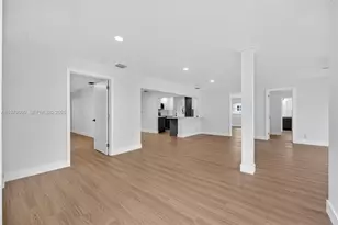 8941 NW 13th St, Plantation, FL 33322 - Photo 9