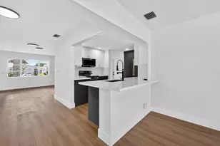 8941 NW 13th St, Plantation, FL 33322 - Photo 7