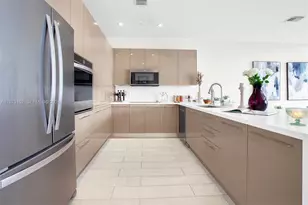 2000 Metropica Wy, Sunrise, FL 33323 - Photo 15