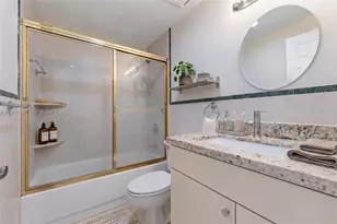 536 SW 88th Ct, Miami, FL 33174 - Photo 13