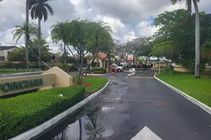 536 SW 88th Ct, Miami, FL 33174 - Photo 3