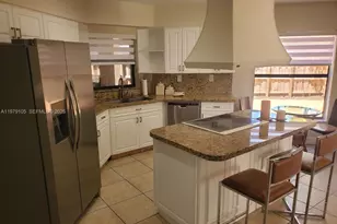 536 SW 88th Ct, Miami, FL 33174 - Photo 3