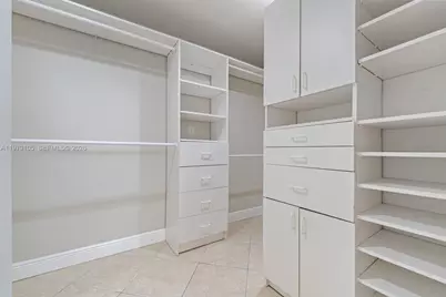 536 SW 88th Ct, Miami, FL 33174 - Photo 13