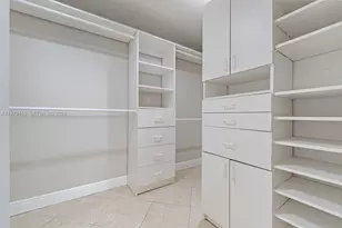 536 SW 88th Ct, Miami, FL 33174 - Photo 13